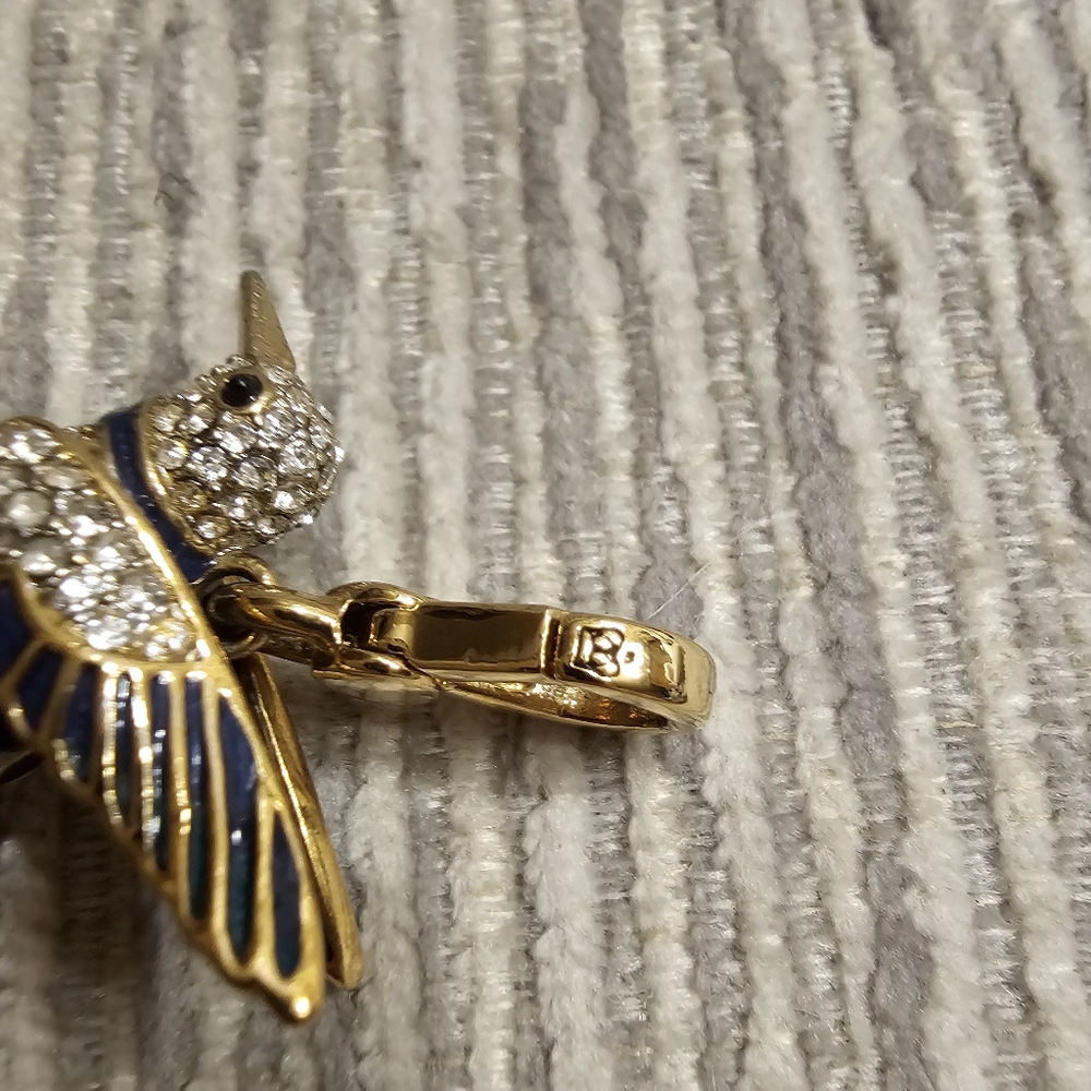 ♡ Vintage Juicy Couture Hummingbird Charm Enamel Pave Crystal Gold ♡ - Picture 3 of 5